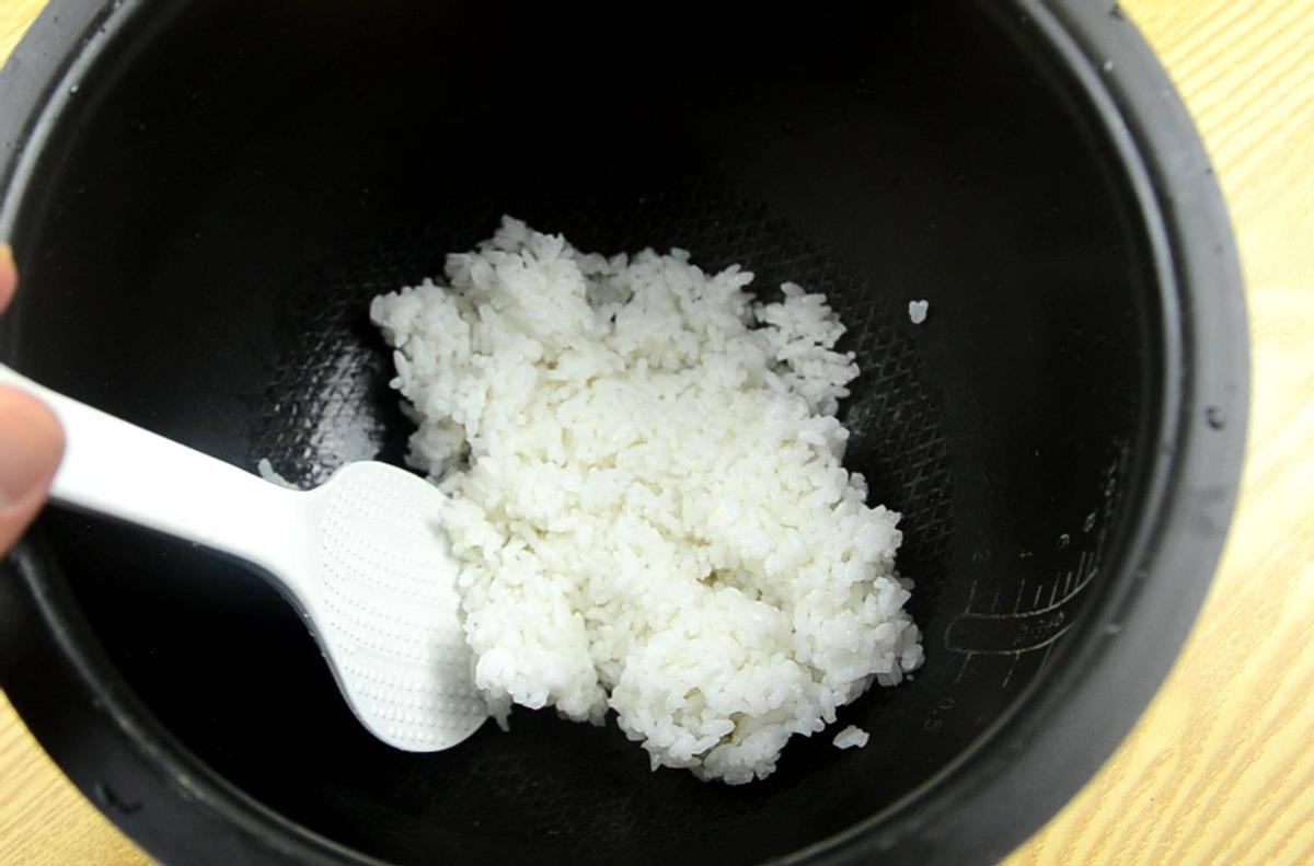 储存方式正确的隔夜饭能吃吗,隔夜饭隔夜水隔夜西瓜能不能吃