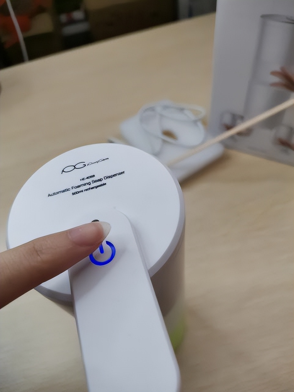 宝丽劲洗手机HE-406B型号评测，方便和体验感好是重点