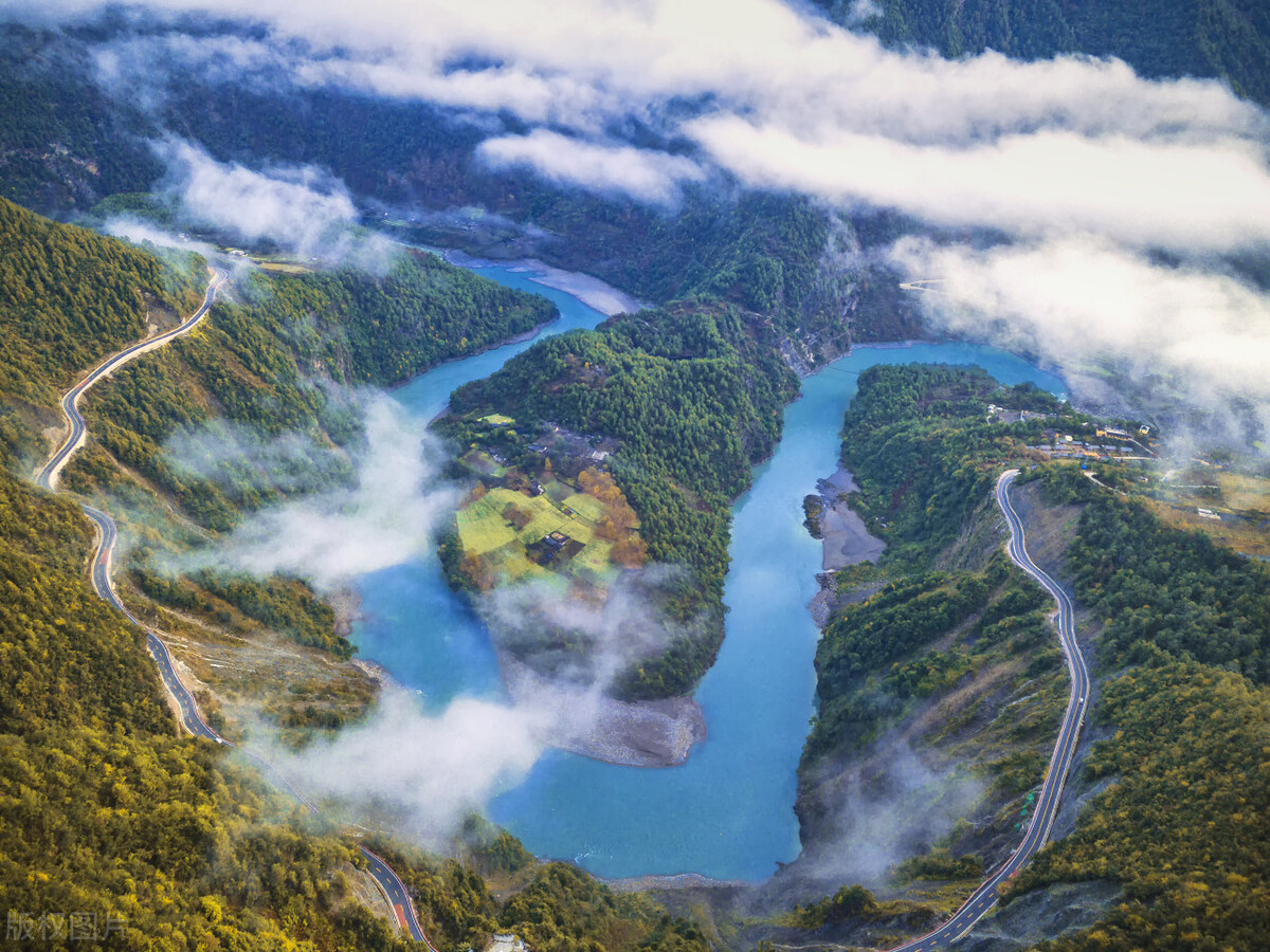 云贵川三地好玩的地方,云贵川附近哪个景点景色最好