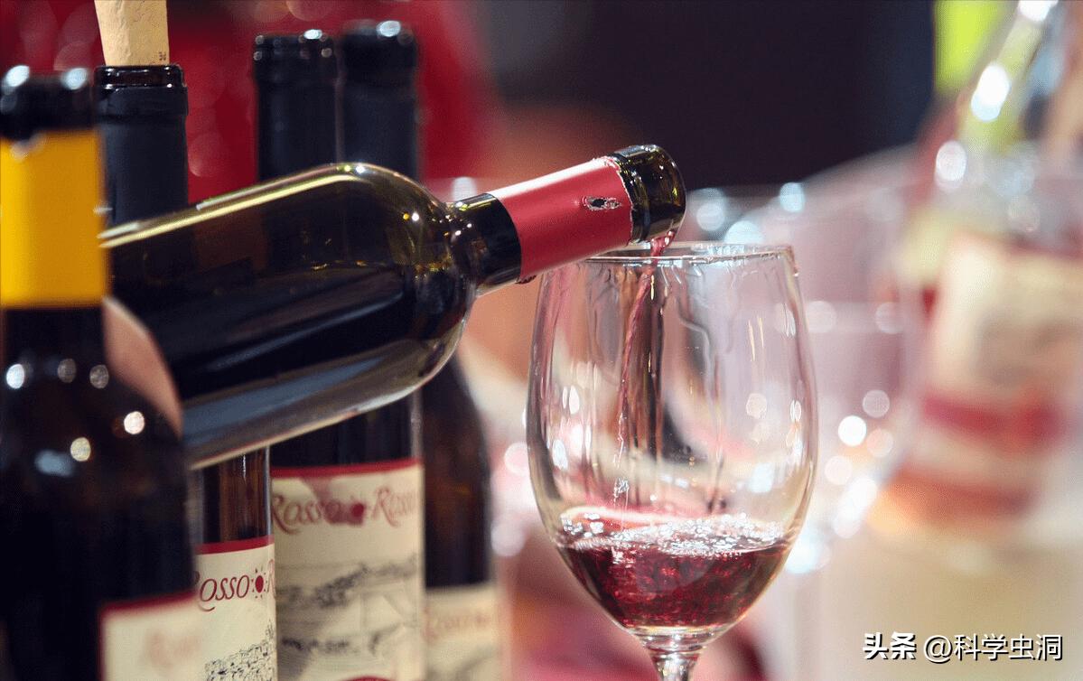 82年拉菲天价拍卖,82年的拉菲为什么这么值钱