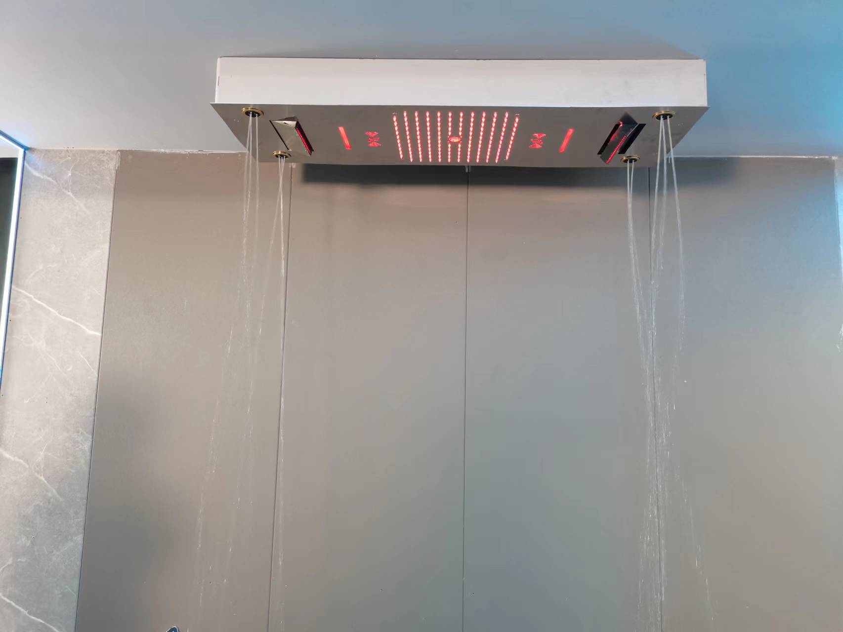 幻雨天堂，给你非一般的智能淋浴感受