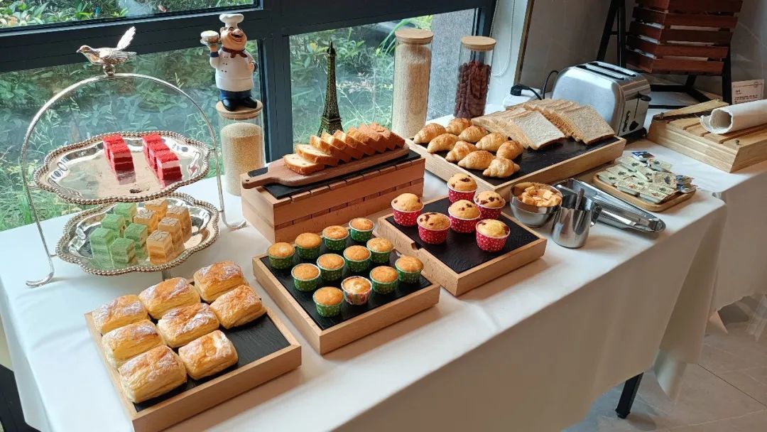 郑州站附近的酒店推荐住两晚,郑州住两晚酒店推荐