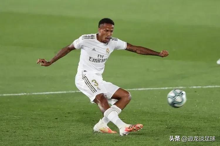 目前28岁以下五名最佳防守球员！谁能达到范迪克、拉莫斯的高度？