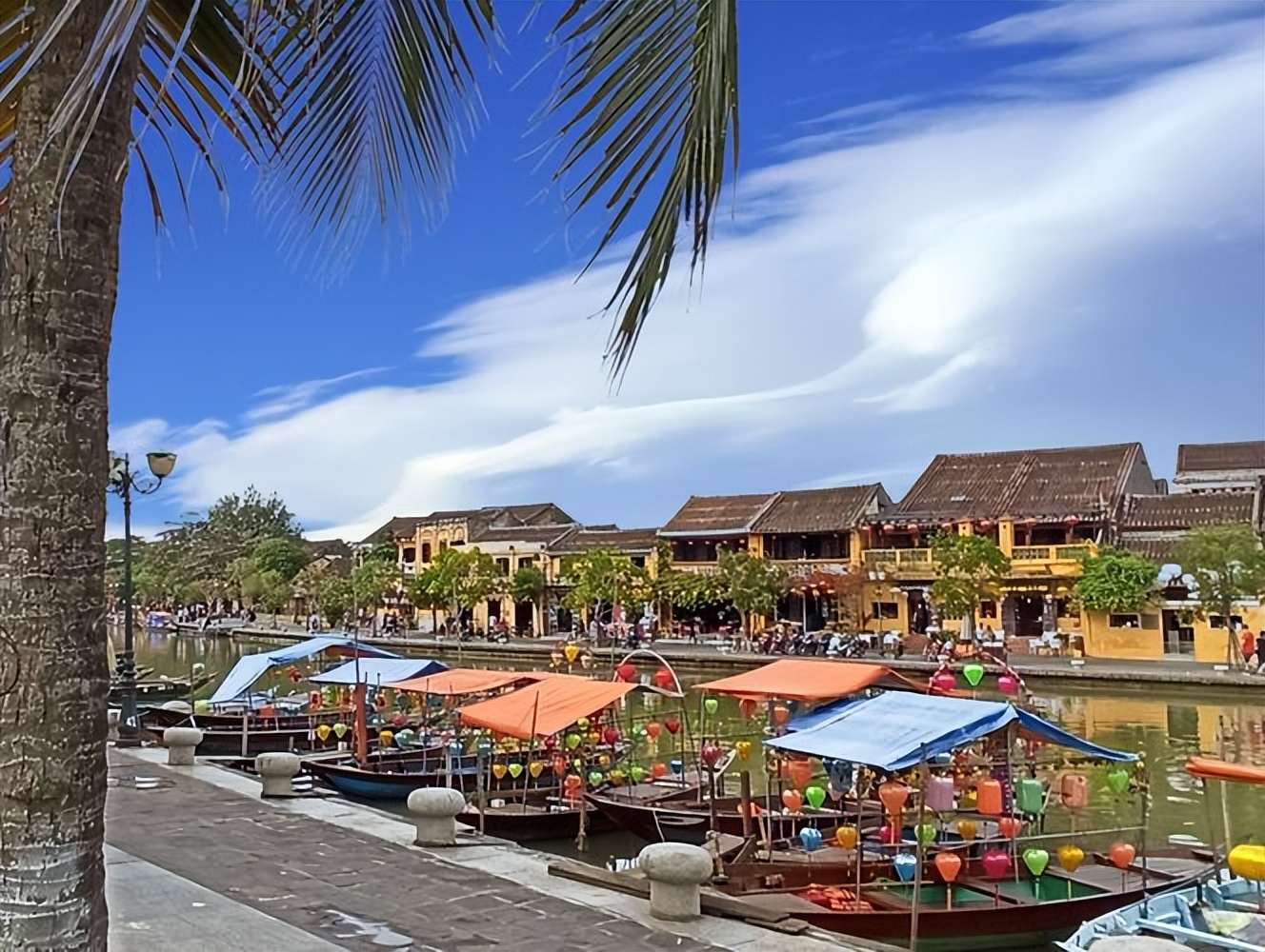 勒索殴打中国游客，公然张贴“禁止中国人进入”，如今报应来了