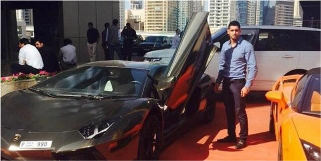 卡汗令人羡慕的奢侈生活，从迪拜度假屋到16万英镑保时捷911