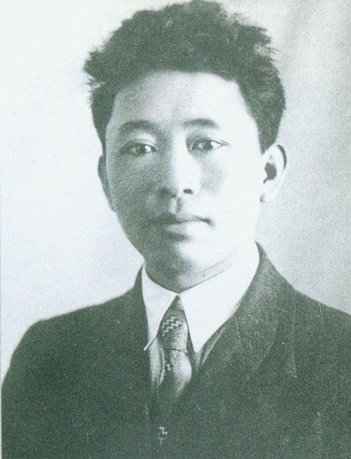 你爱人在做什么？刘亚楼回答后，毛主席潸然泪下：不准再说这种话