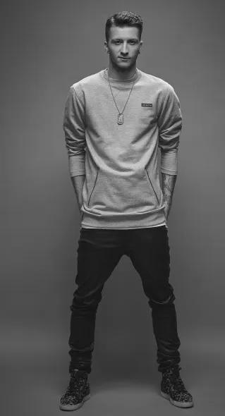 克里斯蒂亚诺罗纳尔多足坛帅哥,天下足球足坛10大帅哥