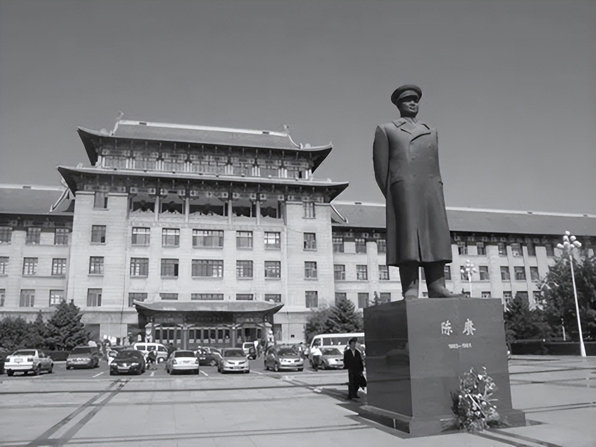 1965年,江姐之子考中四川理科状元,体检不合格被刷后结局如何?