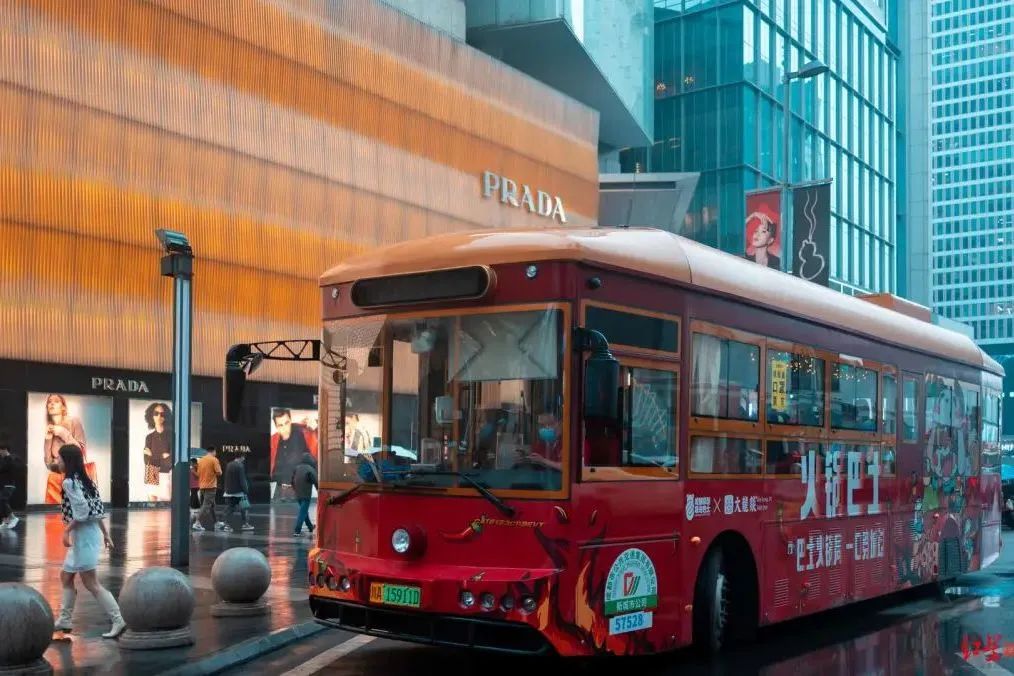 跨界品牌合作经典案例,经典品牌跨界开店