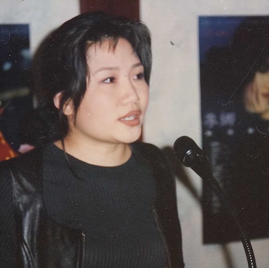 歌手李娜出家后的生活,歌手李娜出家后近况