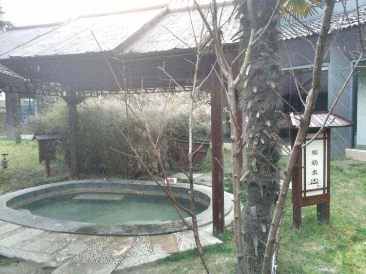 上海附近去哪里泡温泉,上海附近泡温泉一日游攻略