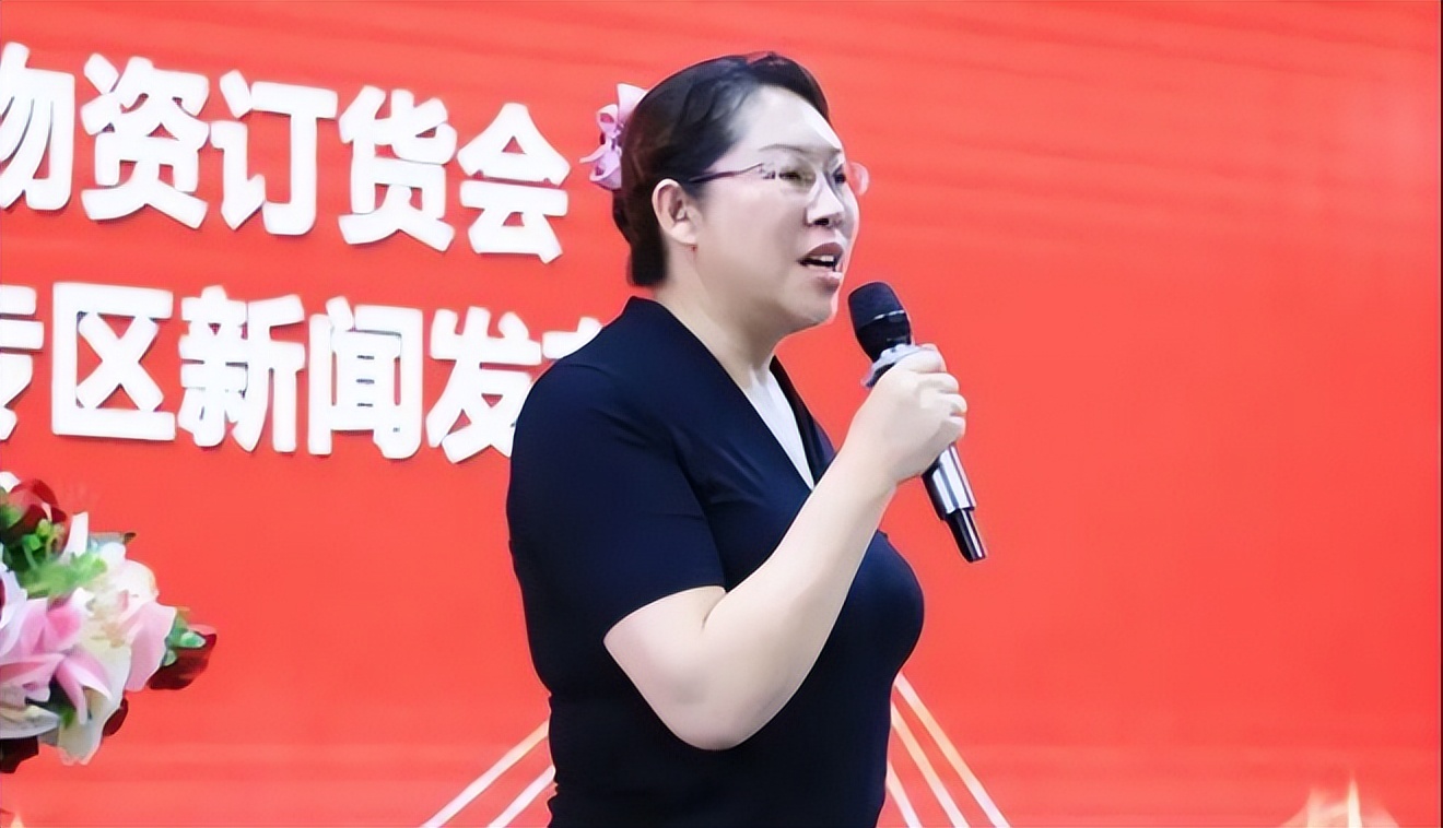 一部手机卖99元，坚持20年不倒闭的荣秀丽，是如何生存至今的