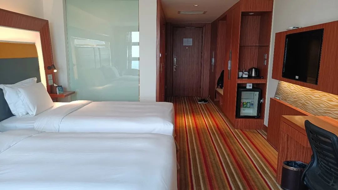 郑州站附近的酒店推荐住两晚,郑州住两晚酒店推荐