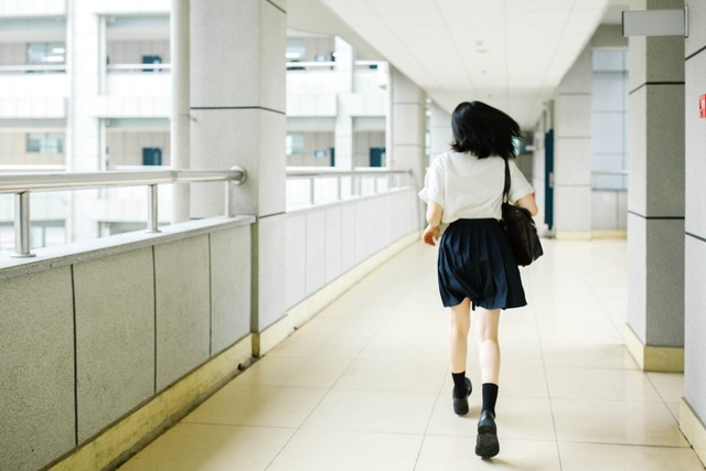 我们姐妹间的友谊坚不可摧,姐妹之间的友谊坚不可摧