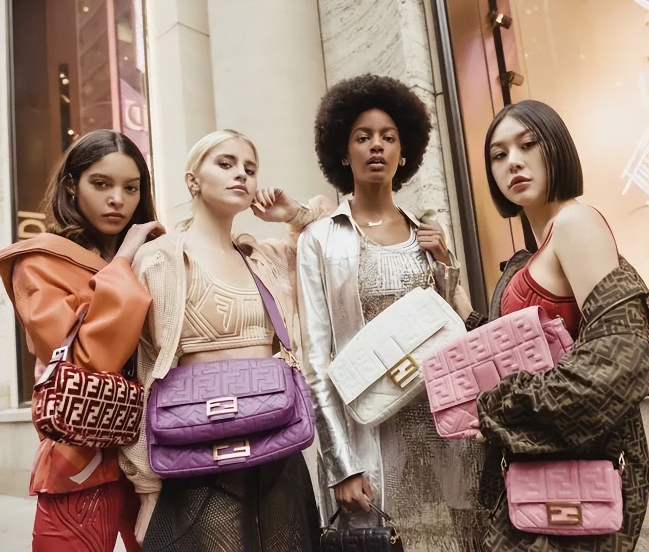 FENDI芬迪：时尚界的“爆款制造机”