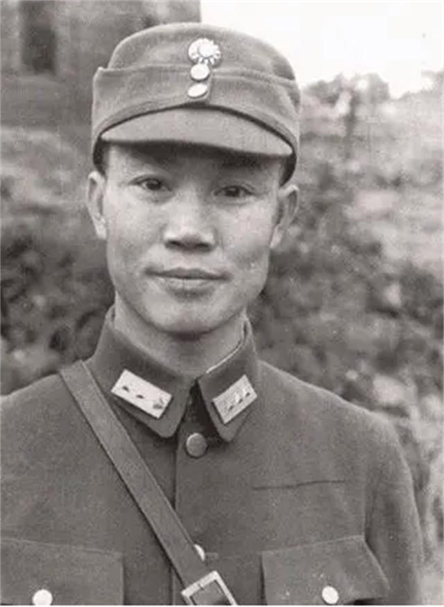 国军少校被俘后送去改造，高声大喊：我是902，获得*云陈**亲自接见