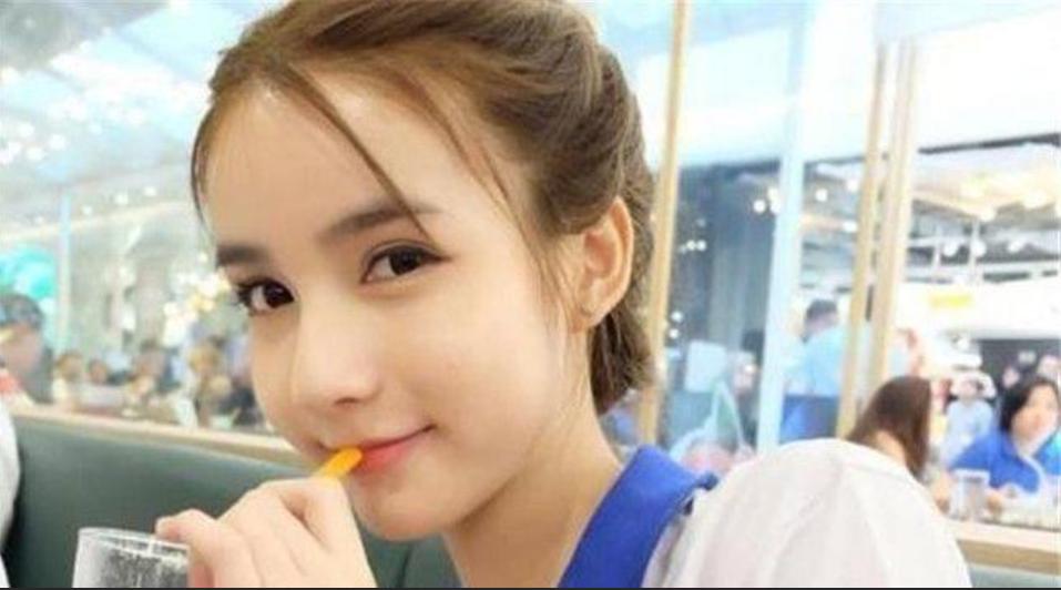 泰国人妖：平均寿命三四十岁，长期服用激素，晚年靠扫地刷碗维生