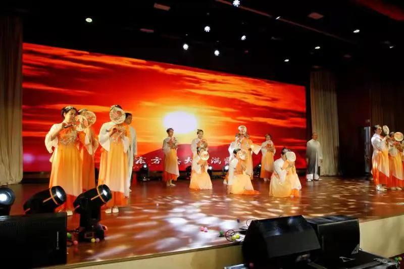 归来梦起航石家庄市第二十七中学教职工载歌载舞开启“归来梦起航”主题元旦联欢会