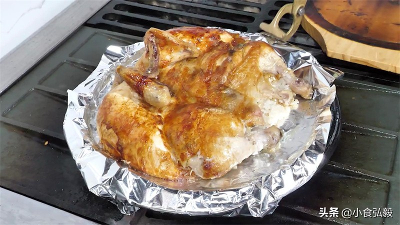 小伙子卖烤鸡一个月挣80个亿,广东打工小伙失业