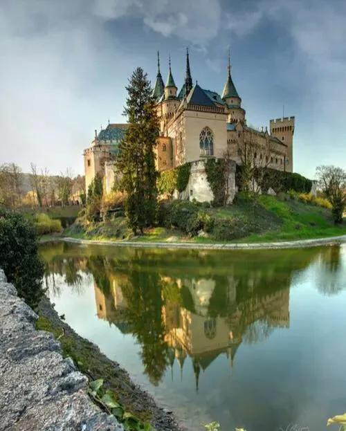 查理九世背后的恐怖事件,查理九世被封禁前后发生了什么