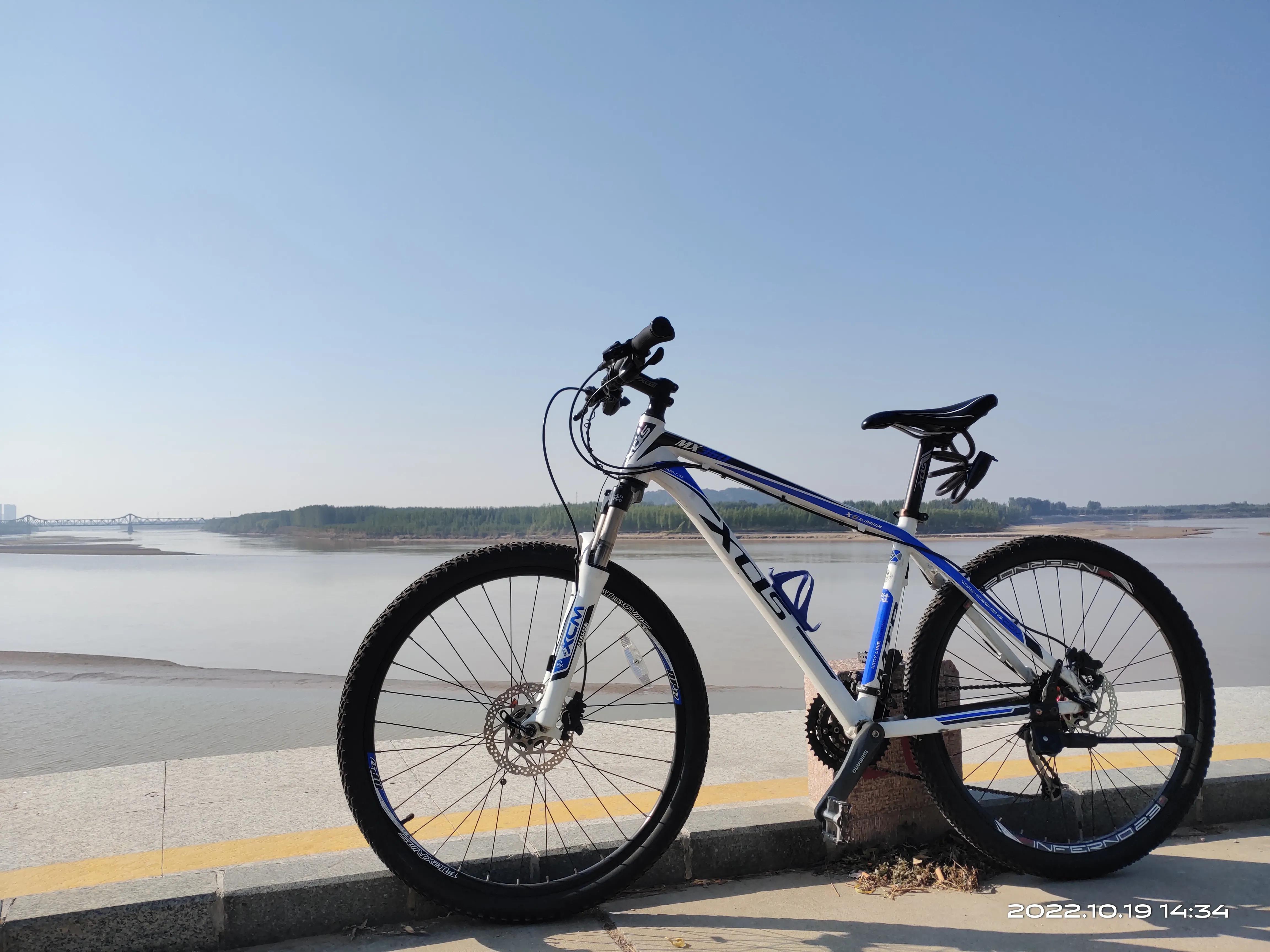 自行车每天骑30公里好吗,自行车每天都骑对膝盖有影响吗