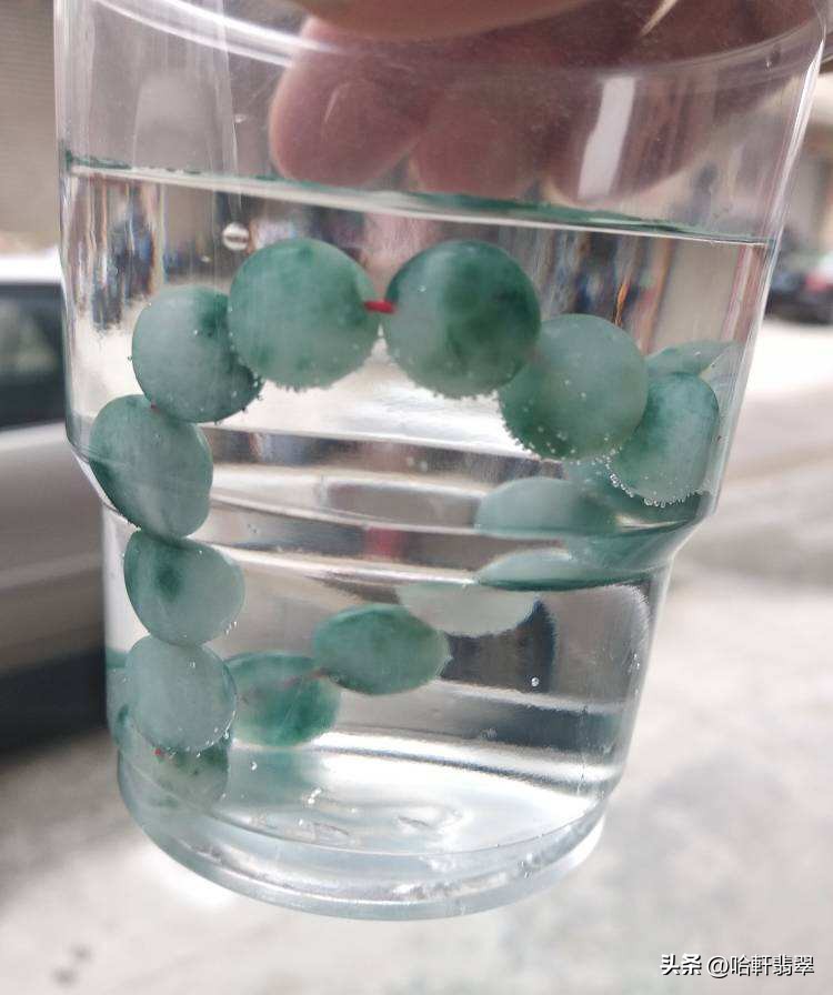 翡翠能做茶宠,可以当摆件的花卉