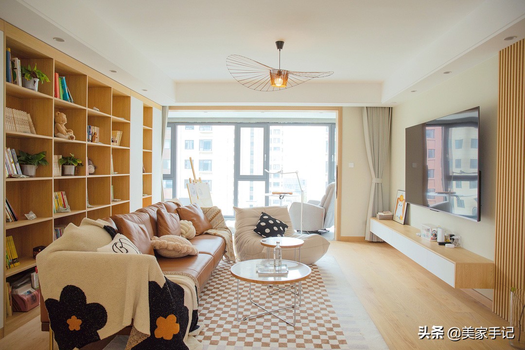 沙发不靠墙后面放柜子,沙发后柜子不靠墙