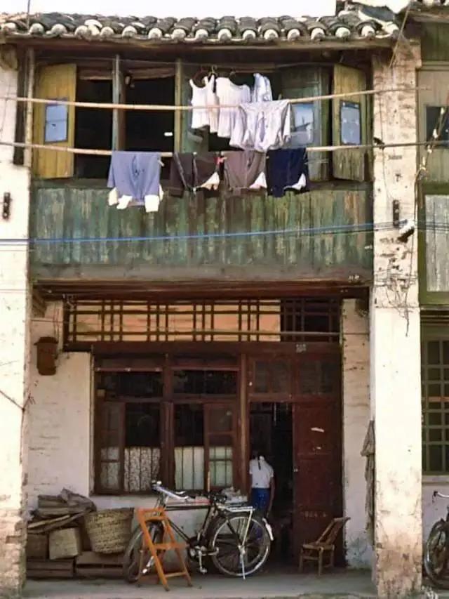 买的房子到70年后怎么办,住房满70年产权怎么处理