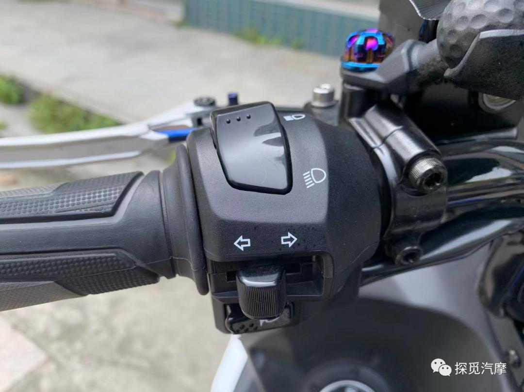 光阳krv180对比三阳drg158,雅马哈nvx155和三阳drg158