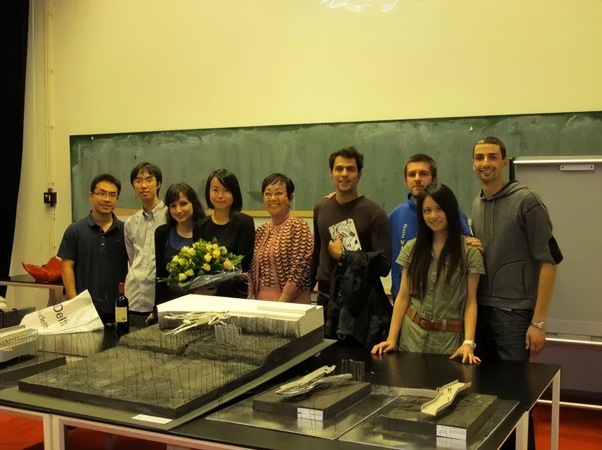 香港长大，留学英国荷兰，Foster工作回国创业，用可持续逻辑设计