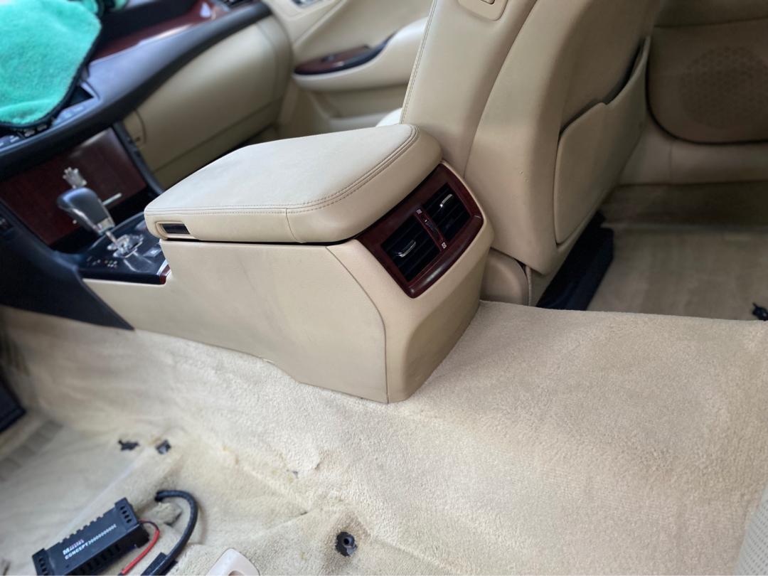 皇冠3.0经典老车翻新复活视频,13代皇冠全车翻新泉州地区