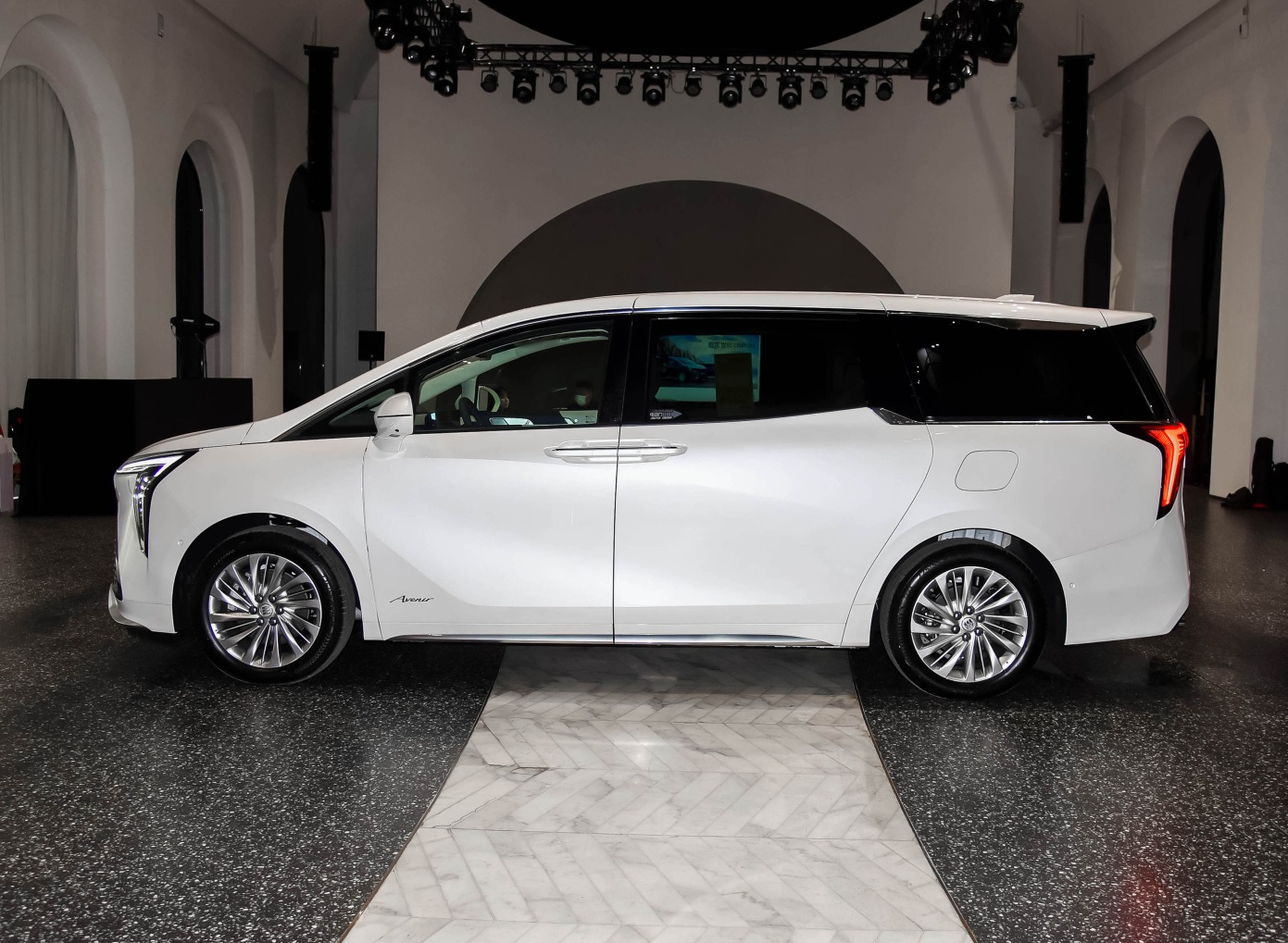 别克世纪七座版本值得入手吗,别克世纪2024款到底值不值得买