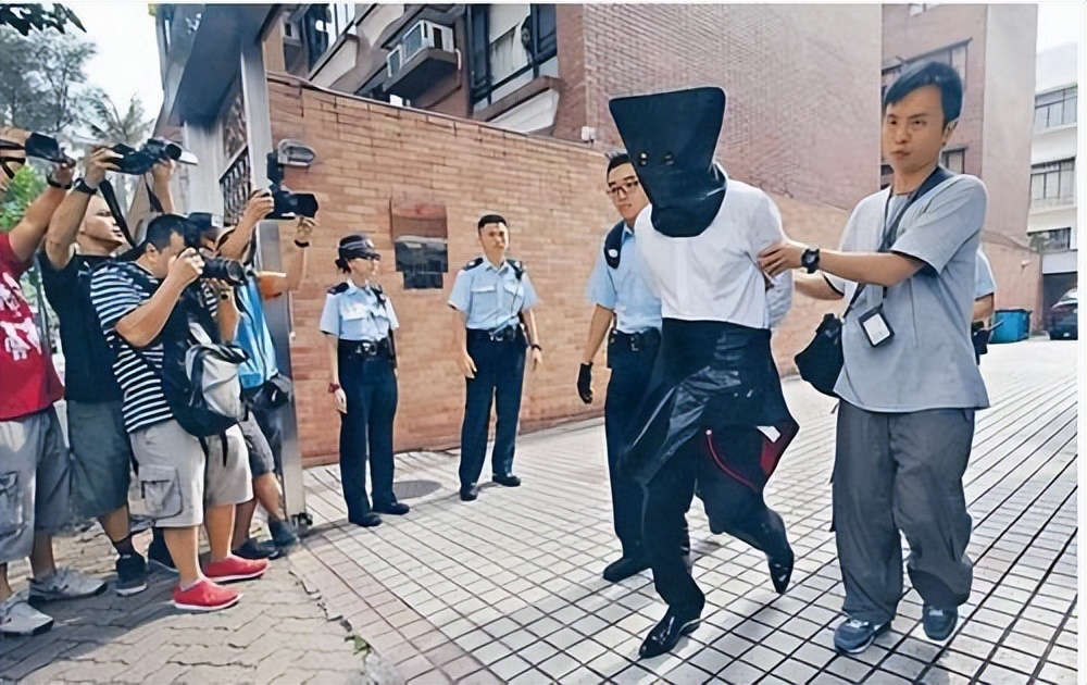 出轨整容医院院长,出轨整容医生转移丈夫22亿资产