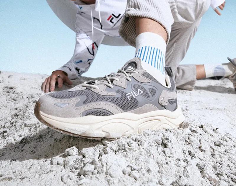 fila斐乐鞋冬款,fila斐乐最火的鞋子