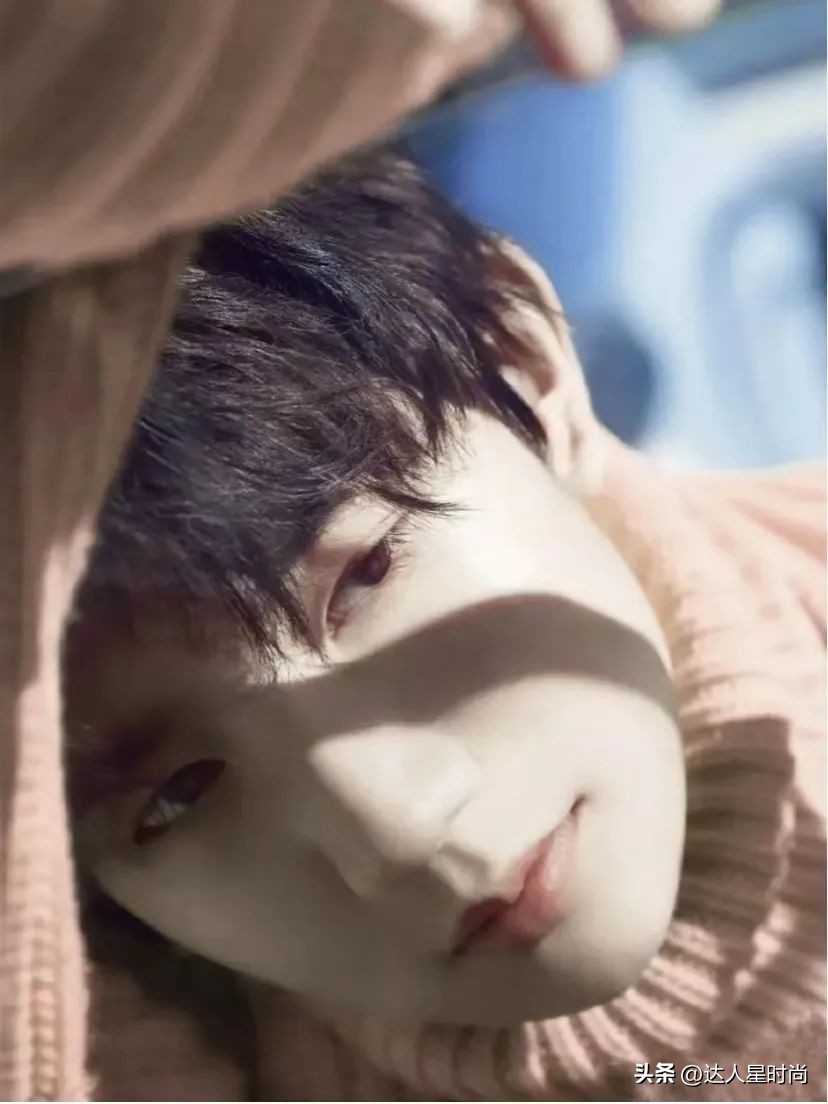 让王鹤棣、鹿晗、龚俊、王嘉尔、白敬亭告诉你：男生穿粉色有多帅