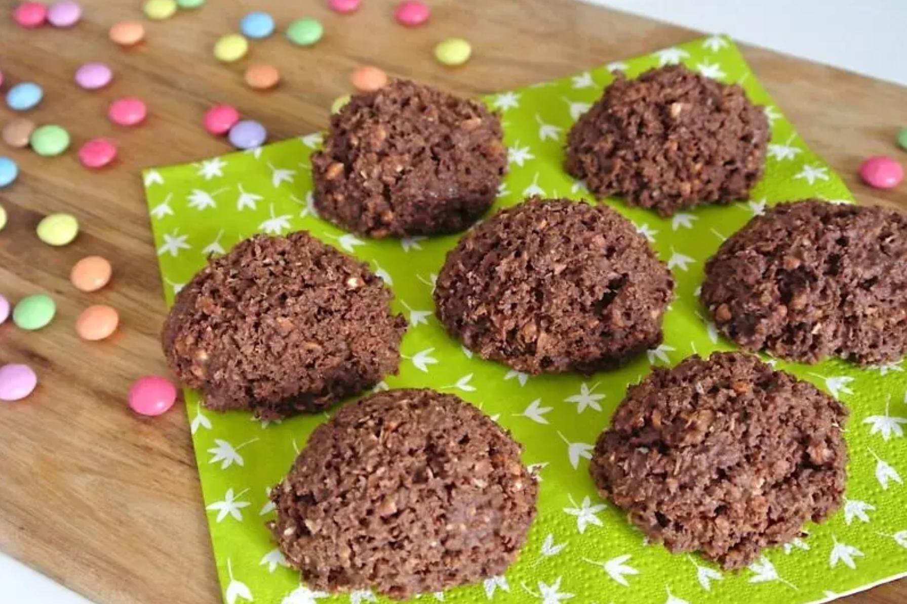 巧克力蛋糕不用烤箱和面粉怎么做,用巧克力做美食不用烤箱和打蛋器