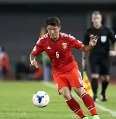 韦世豪独中两元,韦世豪自评中国足球