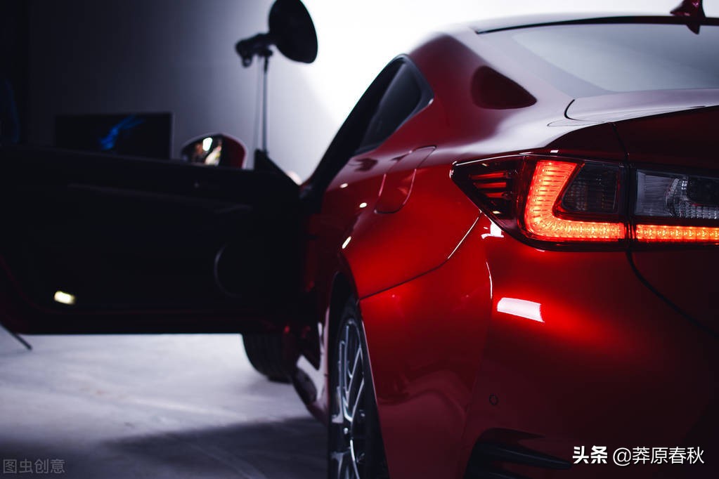 爱情不一定是甜蜜的也许是苦涩的,爱情不只有甜蜜还有磕磕绊绊