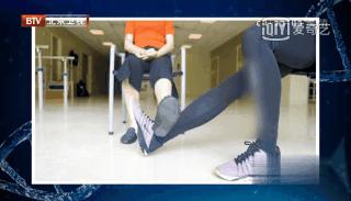 一上楼梯膝盖软痛什么症状,上下楼梯膝盖难受怎么治