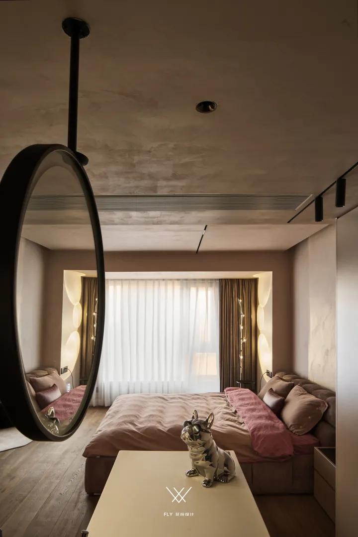 适合一个人的跃层,一室一厅单身男人布局