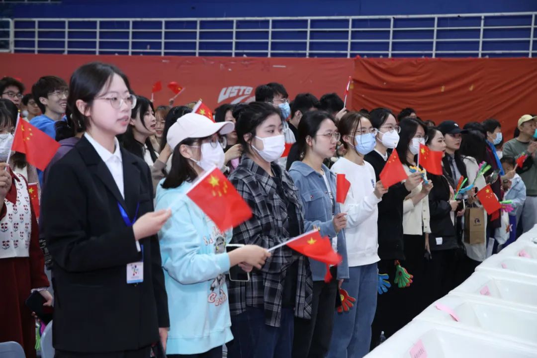 五位奥运冠军抢金牌,2021奥运冠军走进人民大会堂