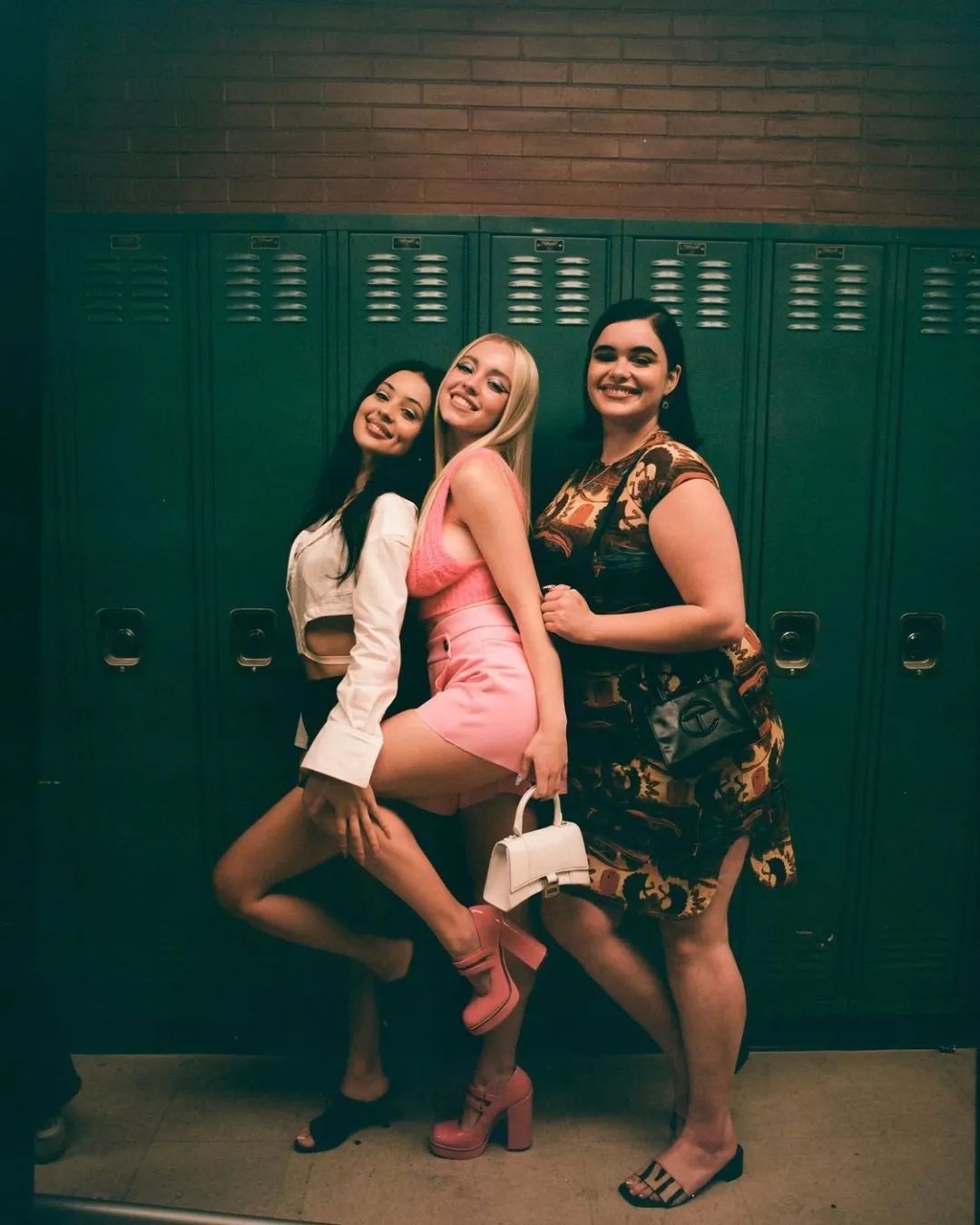 甜心脸蛋+*物尤**身材，但没人说她是花瓶