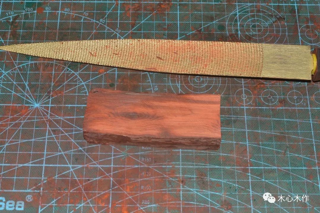 木雕长命锁可以嵌阴阳鱼吗,雕刻长命锁图片大全