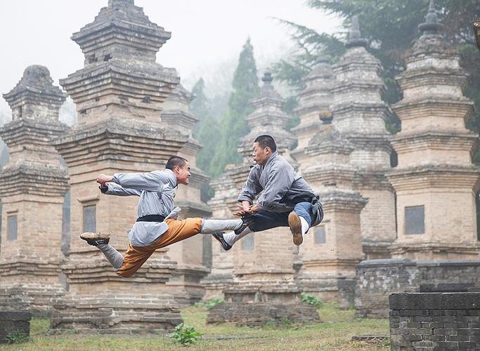 发展创新的作文中考,中考创新作文范文