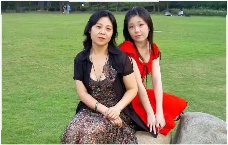 她的小说，带火了武汉鸭脖