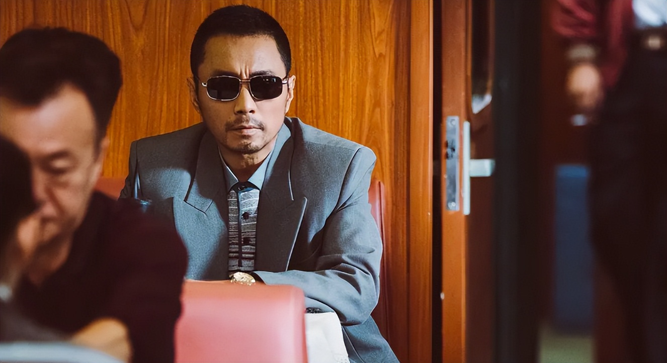 孤注一掷上映封神会掉价吗,孤注一掷提前点映抢封神票房