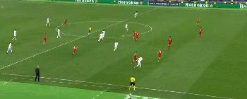 被本泽马逼抢失误的门将系列,欧冠门将失误本泽马