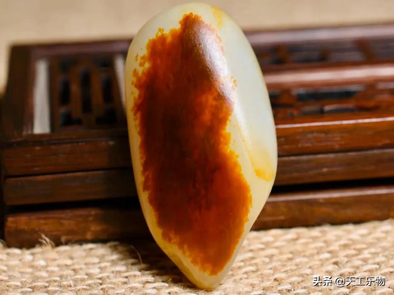 玛丽艳红皮籽料200克多少钱,玛丽艳的橘红皮籽料真假区别