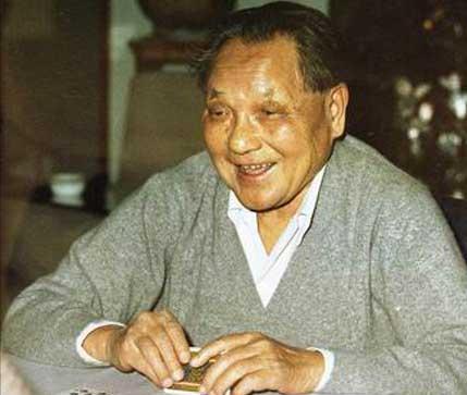 *小平邓**有多厉害？多次抓到一手“烂牌”，出手时总能让人眼前一亮