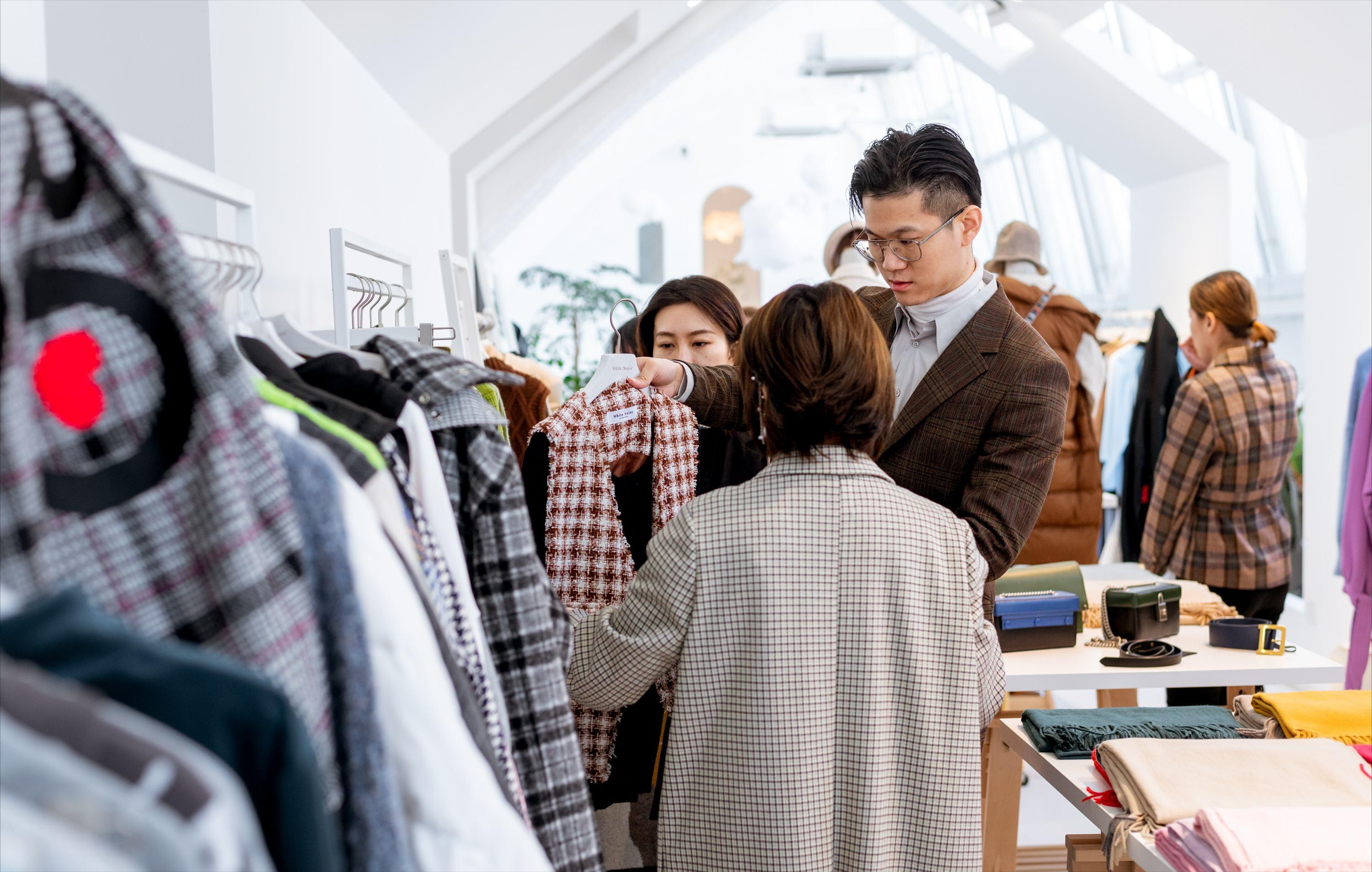 时尚买手如何采购商品,时尚买手购买的货品